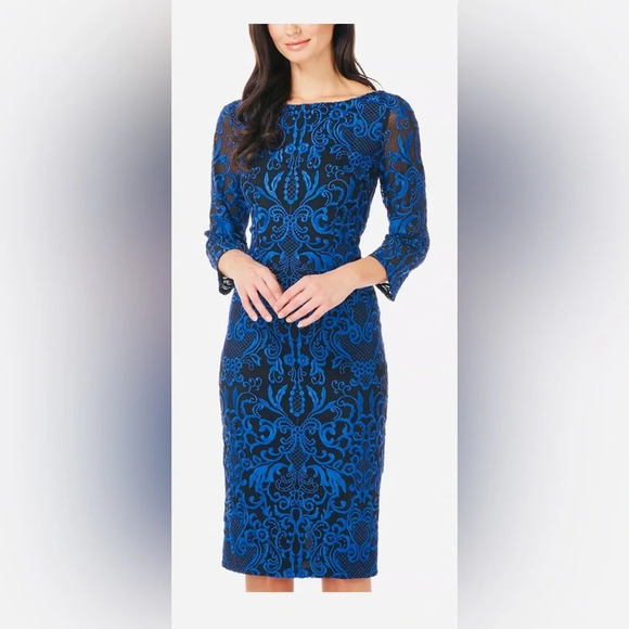 JS COLLECTIONS Embroidered V-Back Dress - Picture 4 of 8